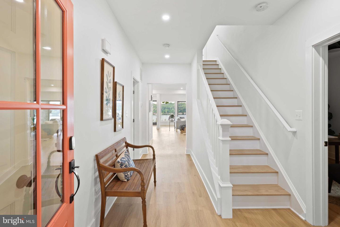74 RIVERSIDE DR
