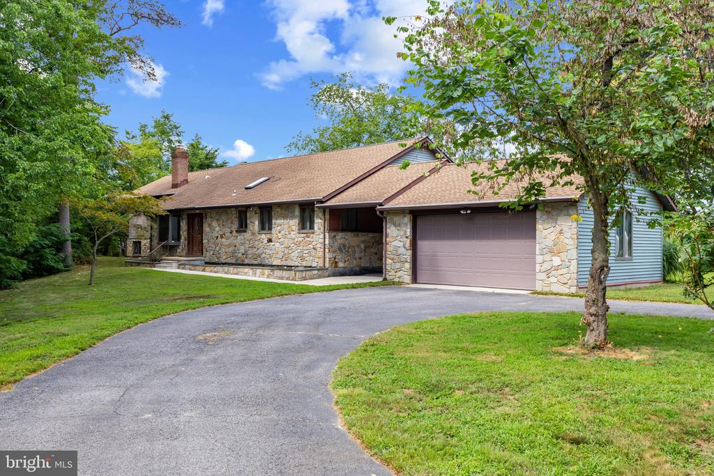 1592 Marco Dr