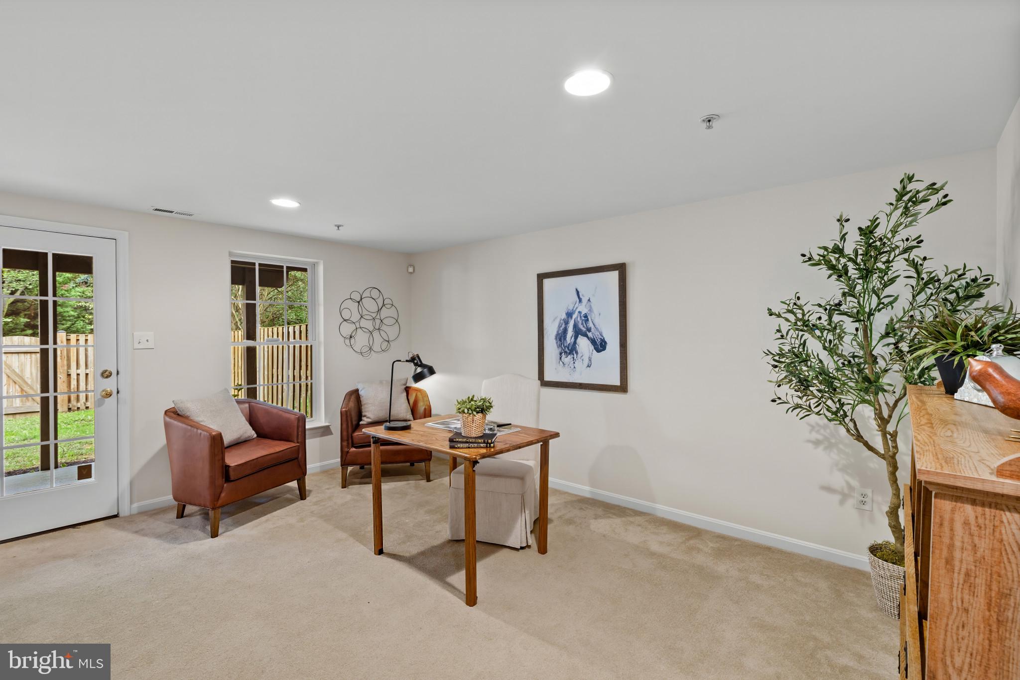 1437 THORNBURY COURT