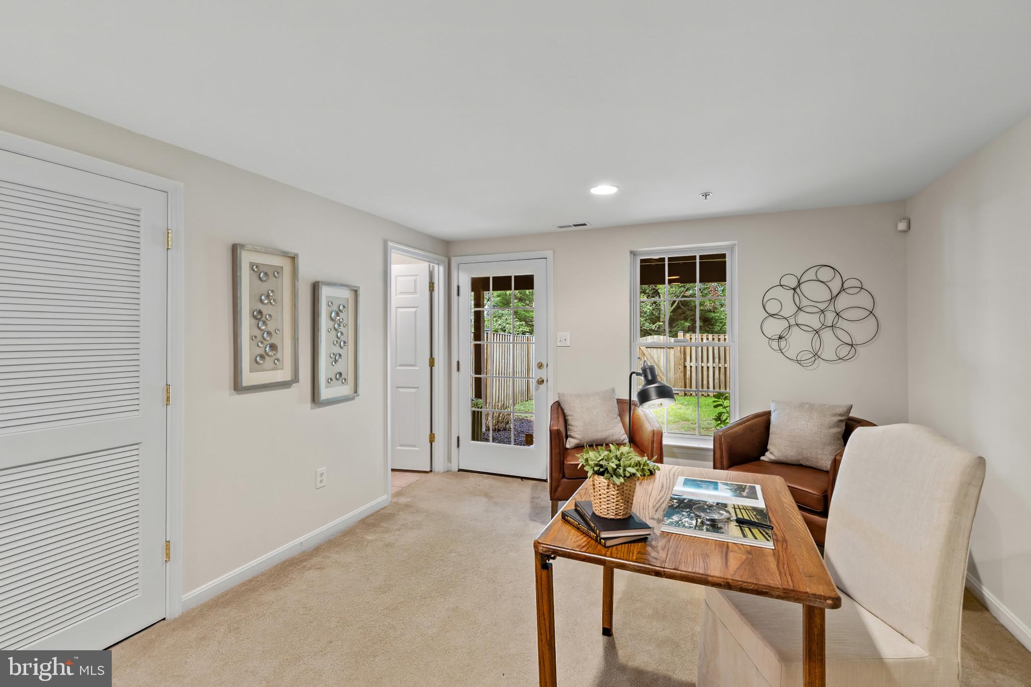 1437 THORNBURY COURT