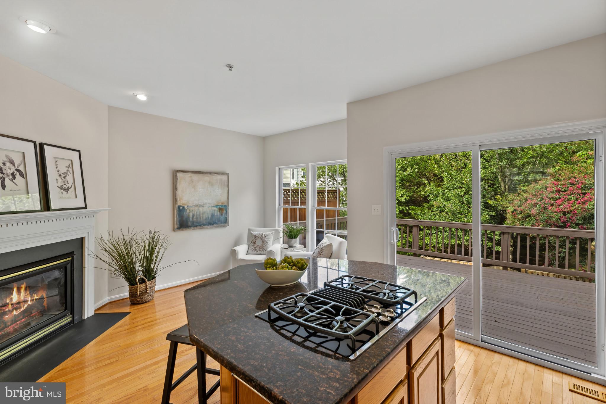 1437 THORNBURY COURT