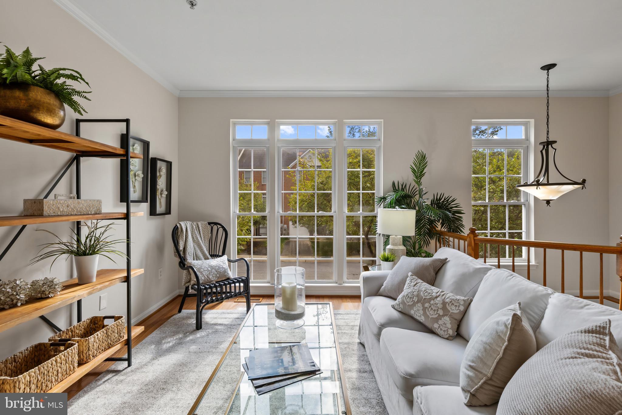 1437 THORNBURY COURT