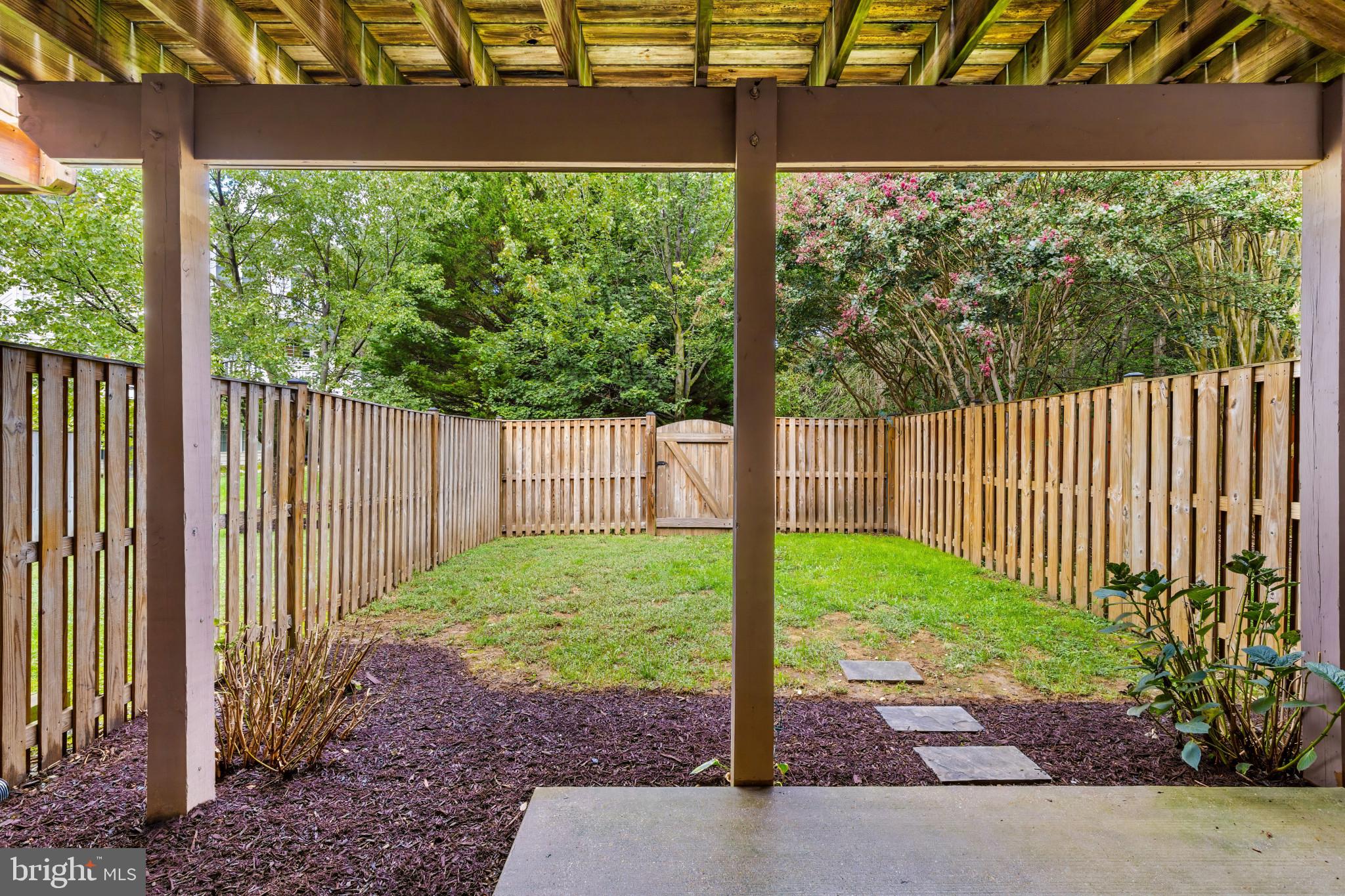 1437 THORNBURY COURT