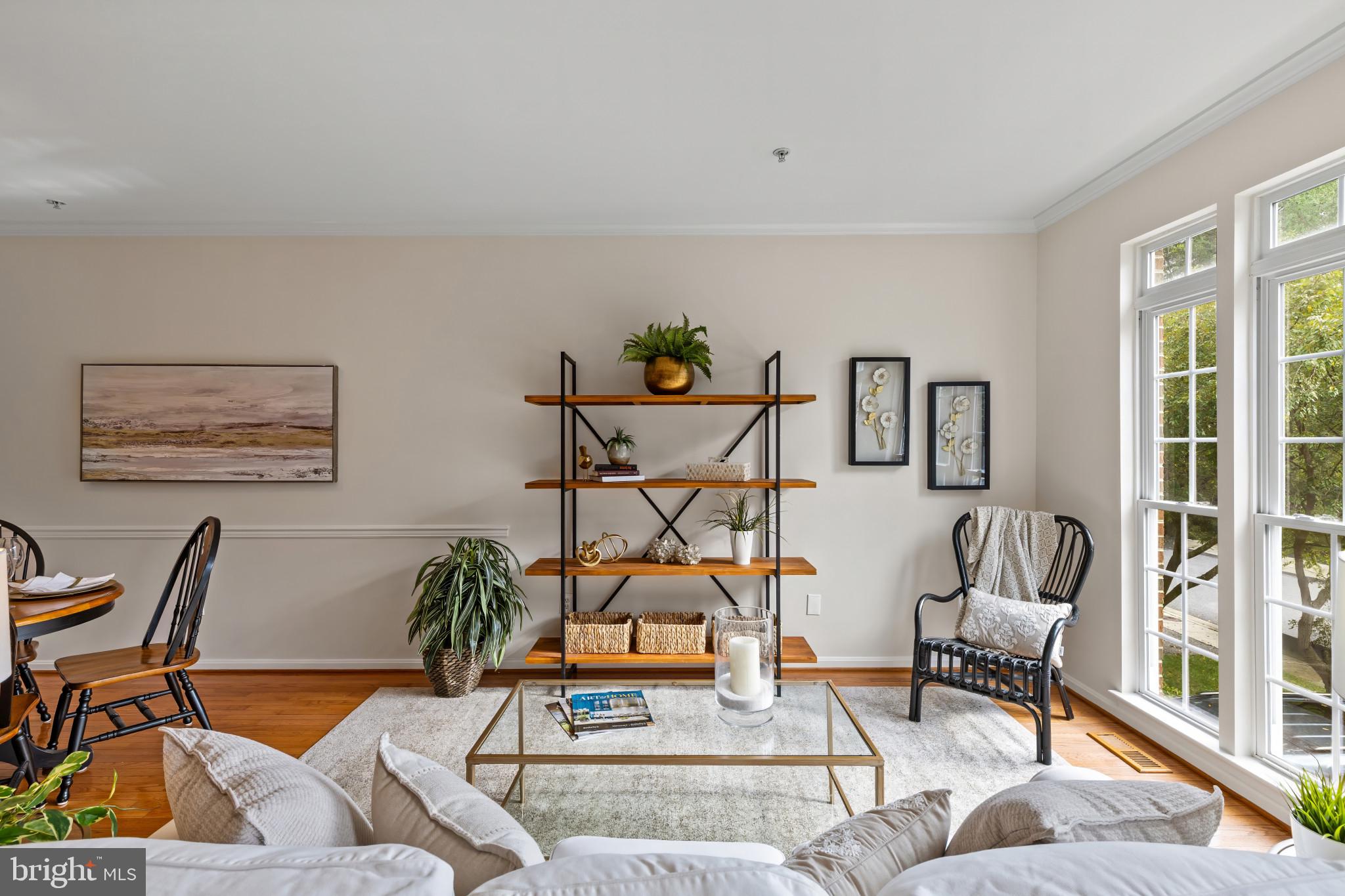 1437 THORNBURY COURT