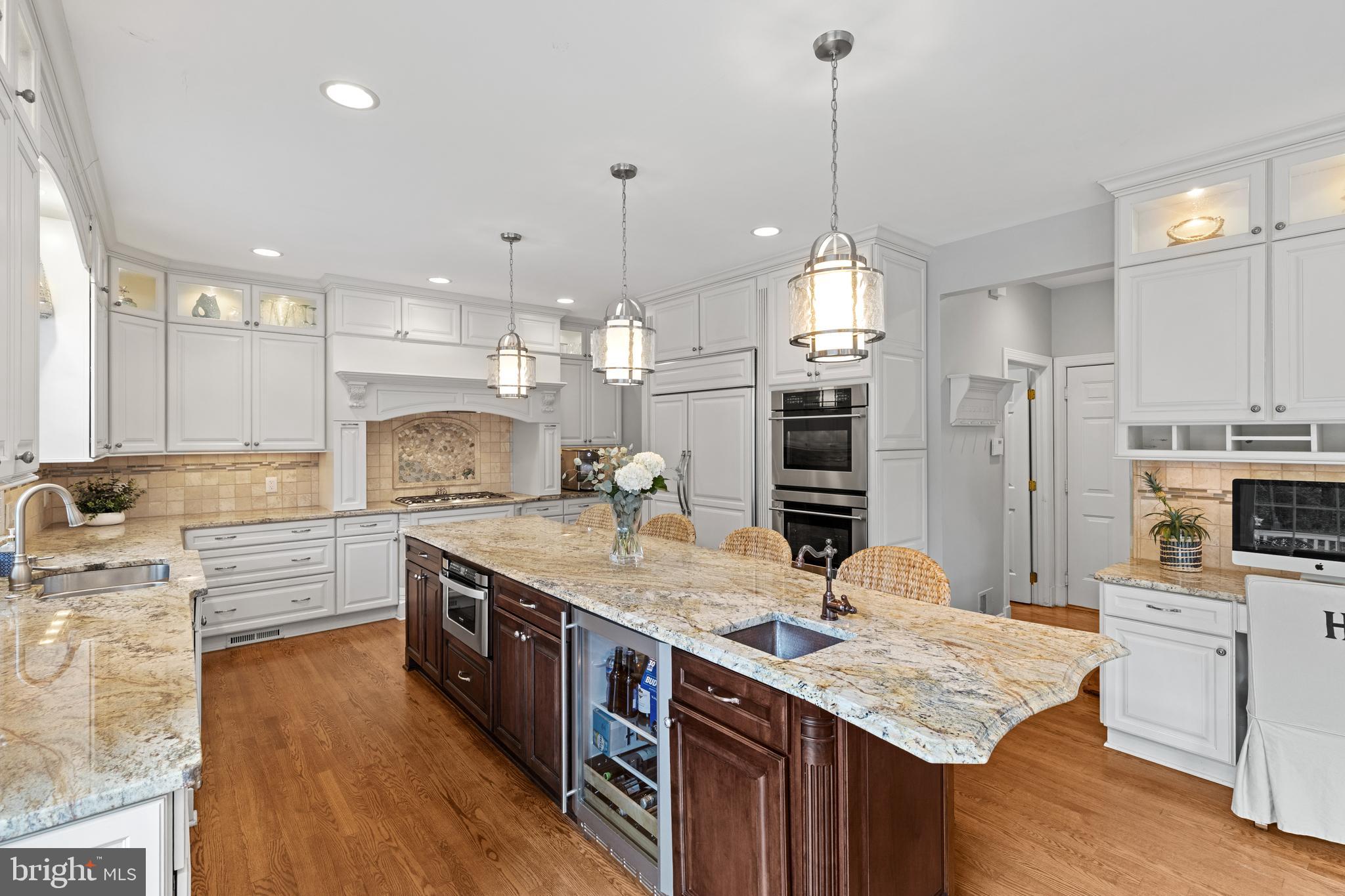 114 LONGFELLOW DRIVE