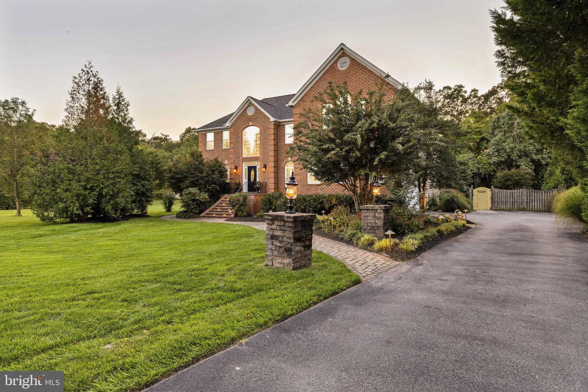 114 LONGFELLOW DRIVE