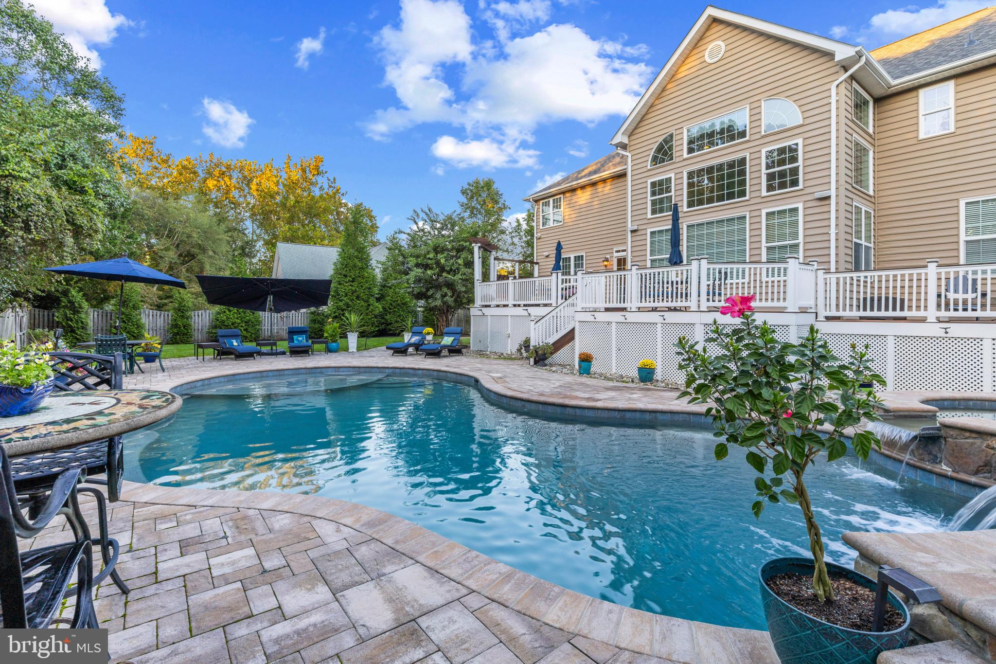 114 LONGFELLOW DRIVE