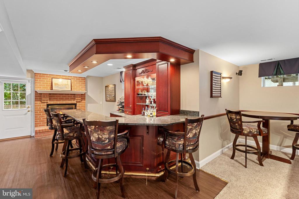 114 LONGFELLOW DRIVE