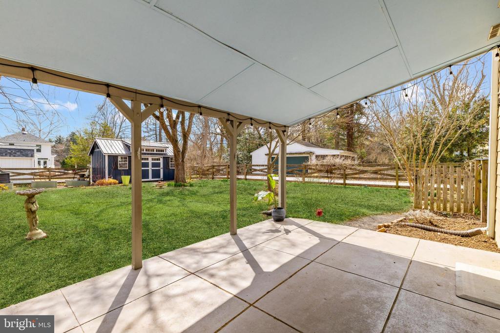 101 AVONDALE CIRCLE