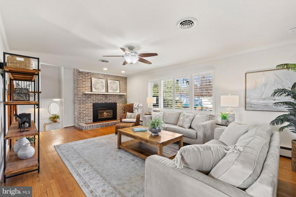 101 AVONDALE CIRCLE