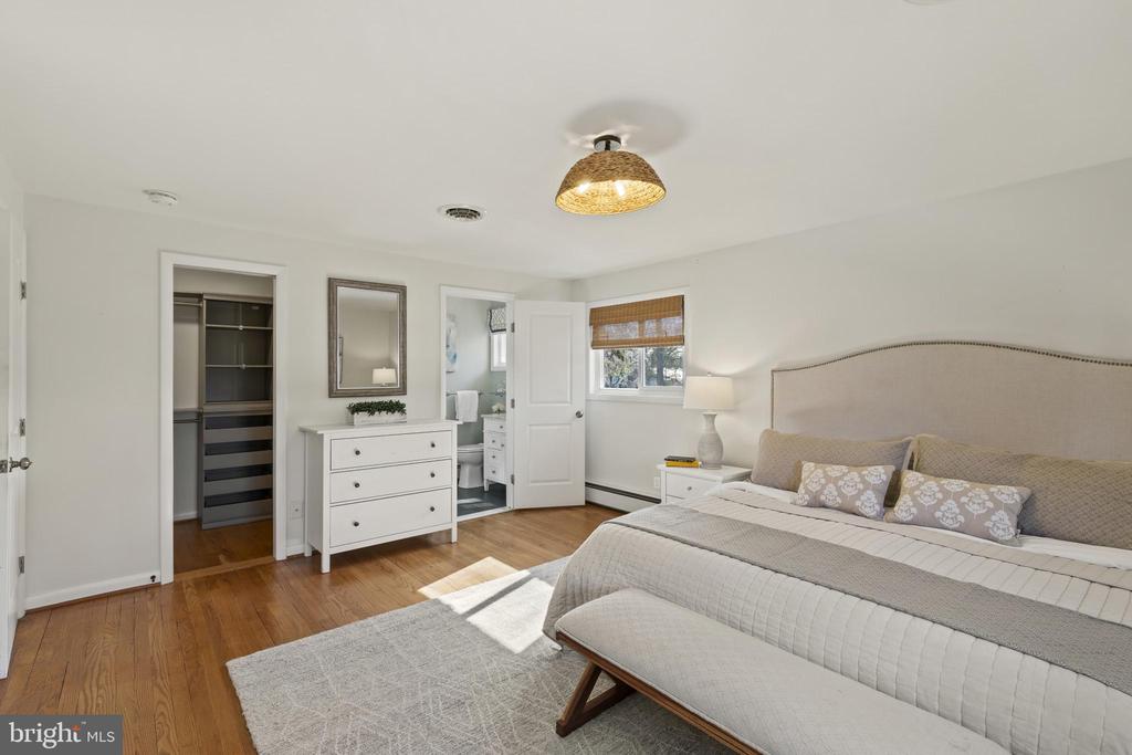 101 AVONDALE CIRCLE
