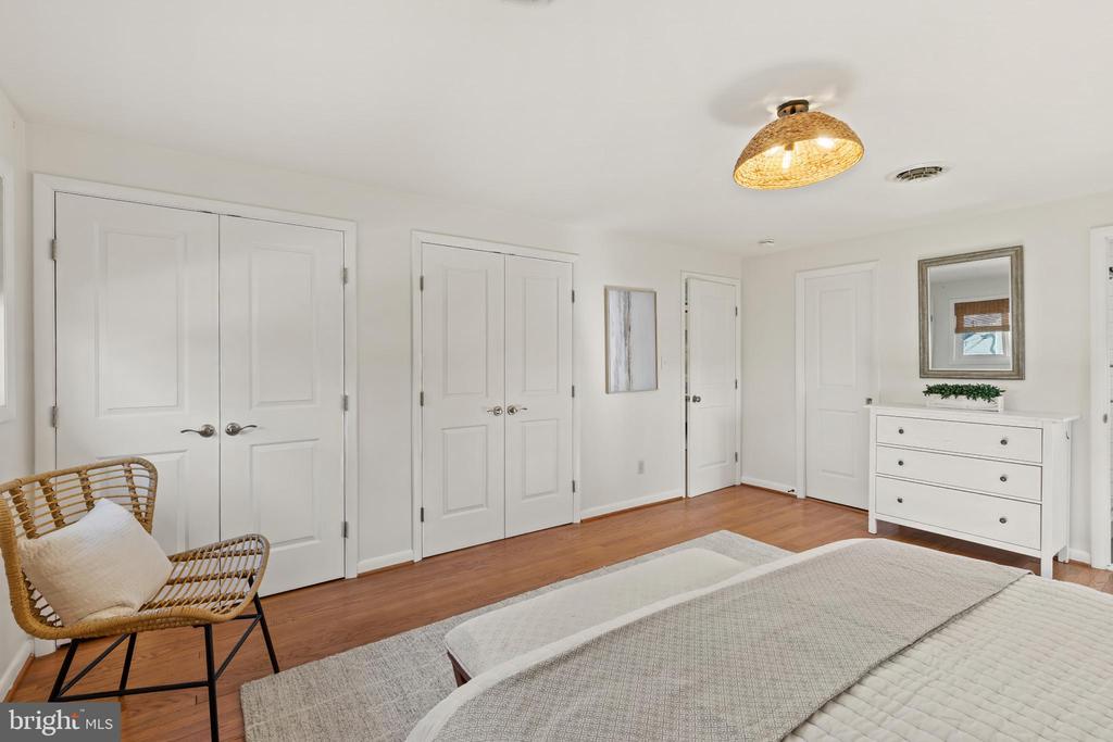 101 AVONDALE CIRCLE