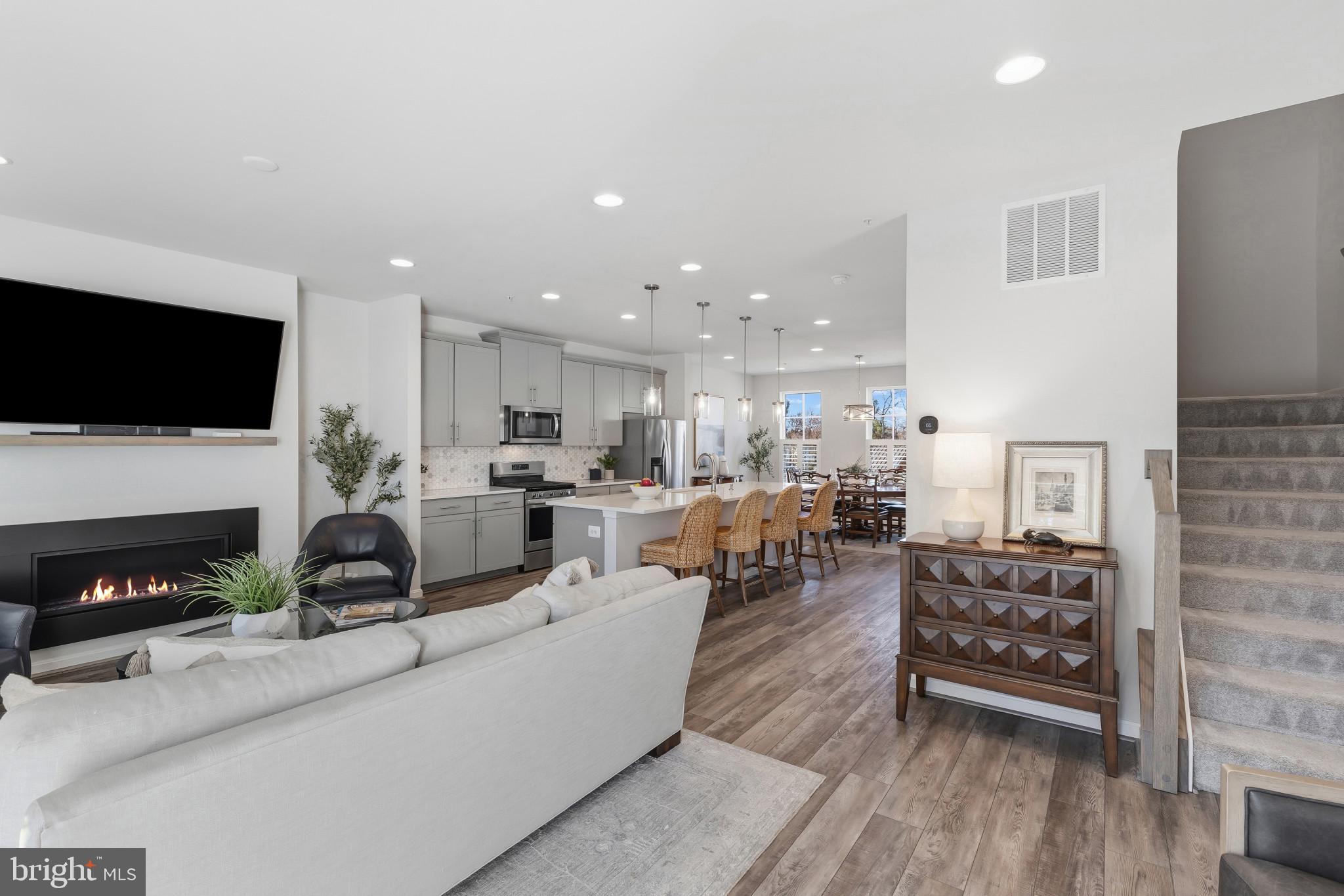 597 CROSS CHASE DRIVE