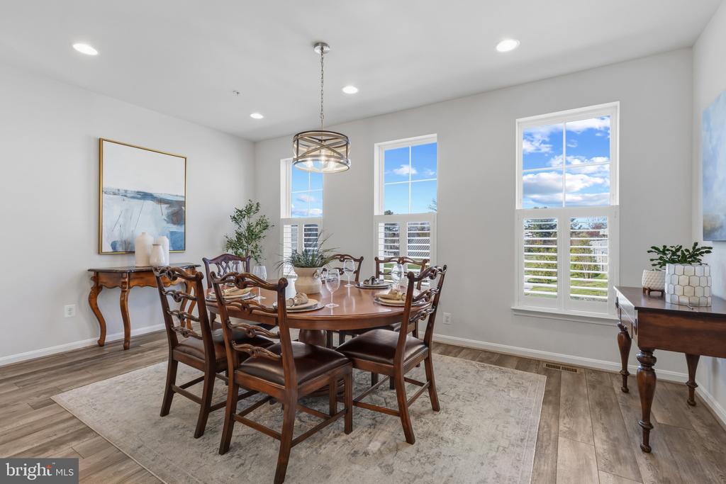 597 CROSS CHASE DRIVE