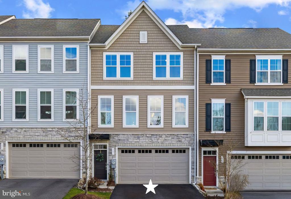 597 CROSS CHASE DRIVE