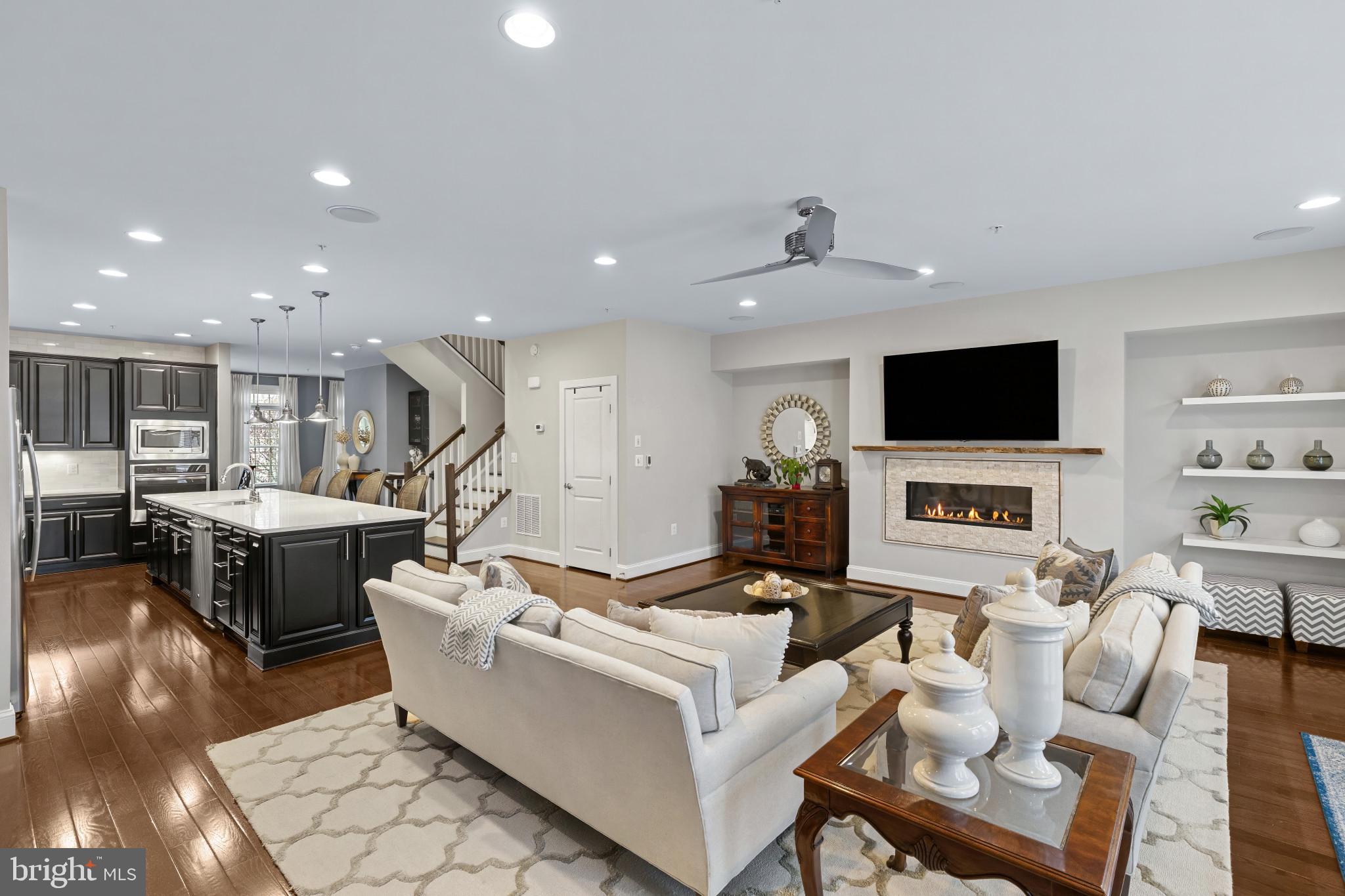 1117 CANTERWOOD PLACE