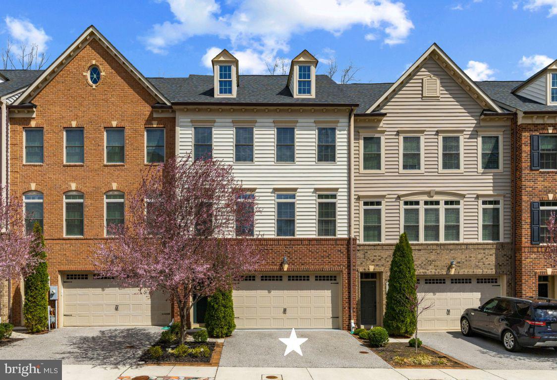 1117 CANTERWOOD PLACE