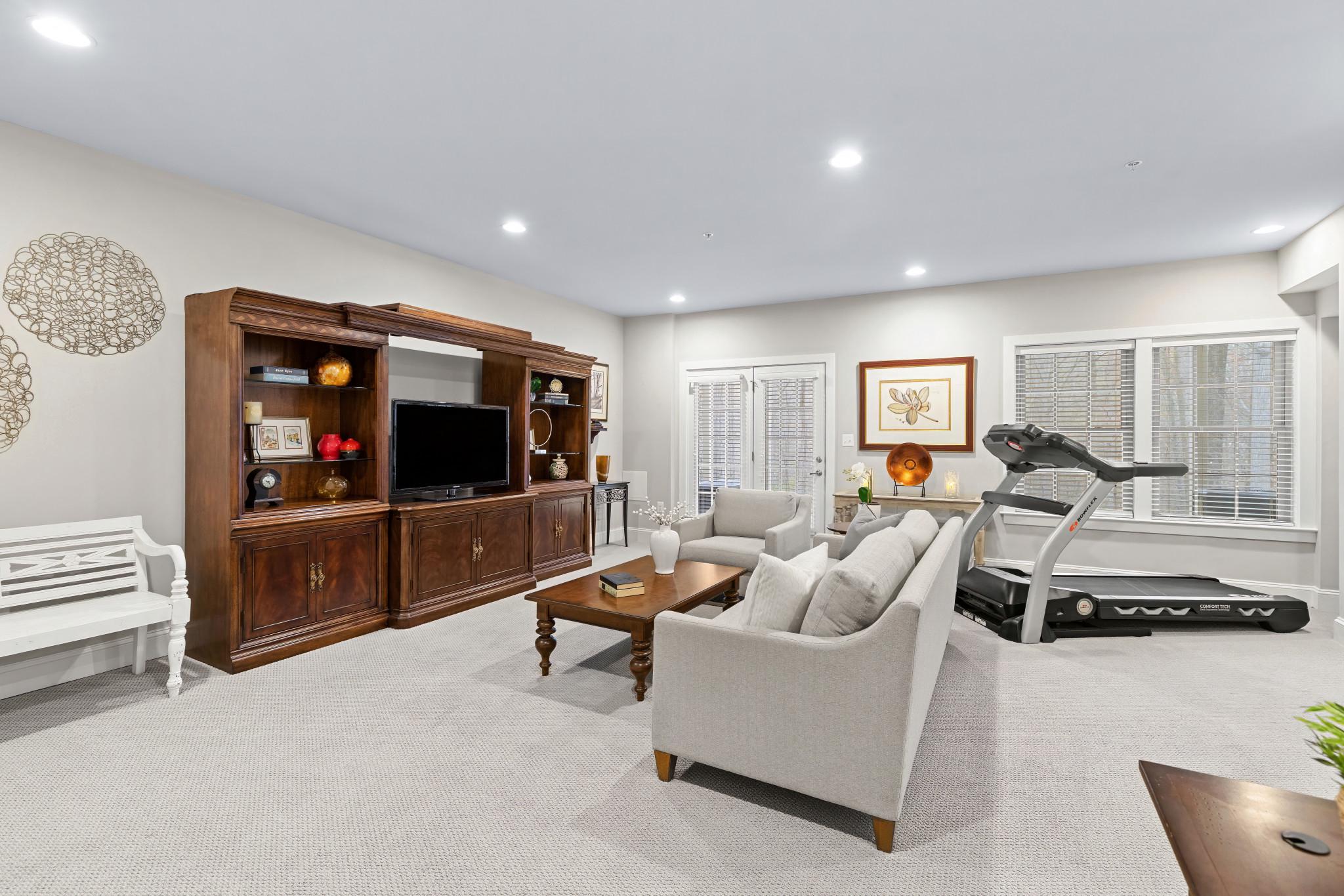 1117 CANTERWOOD PLACE