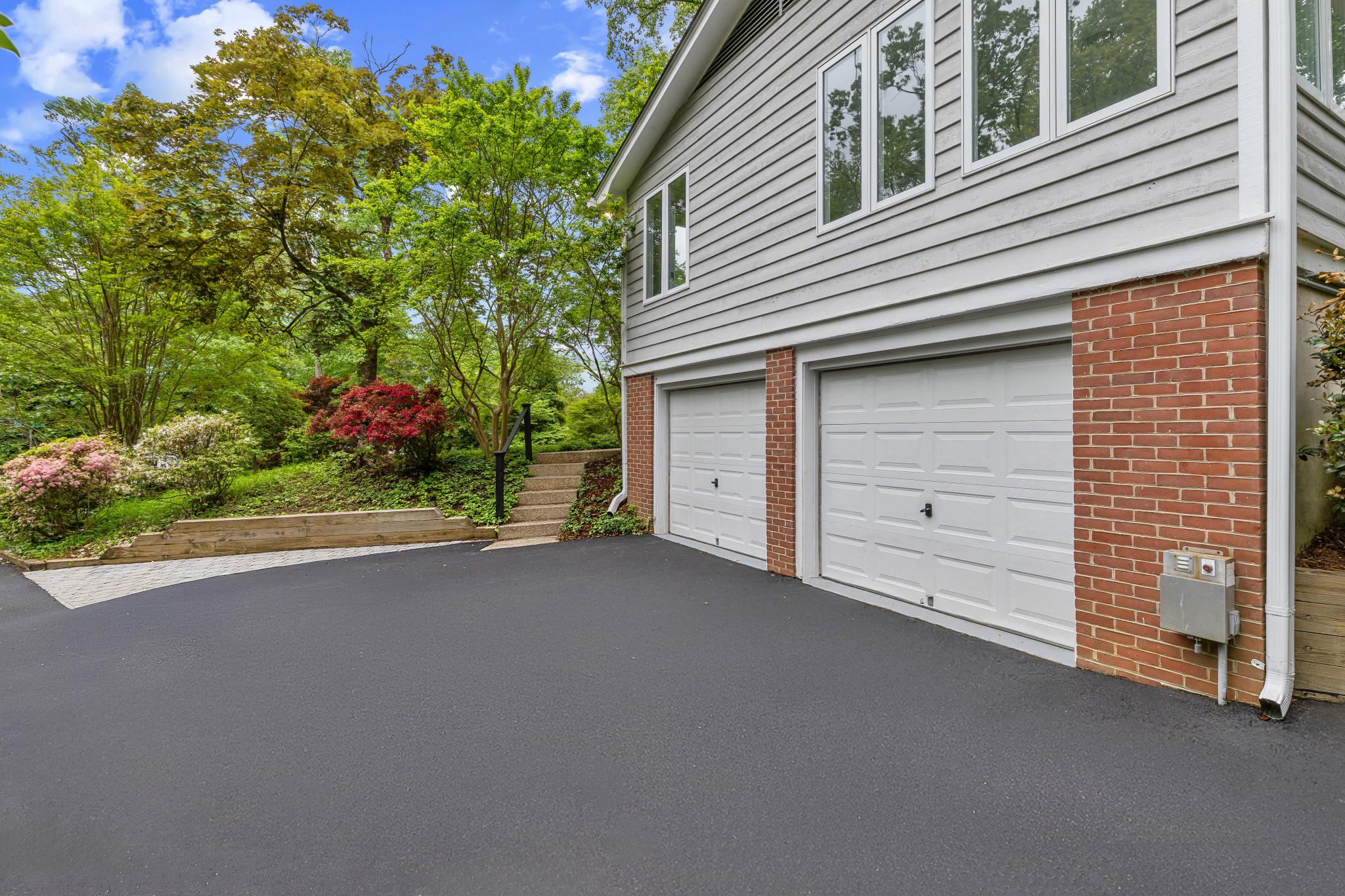 2611 OGLETON ROAD