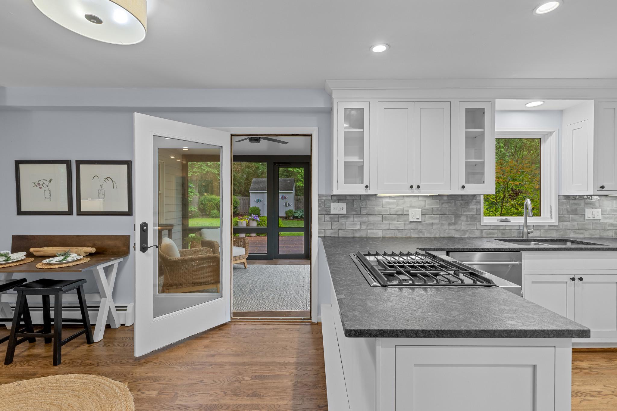 2611 OGLETON ROAD