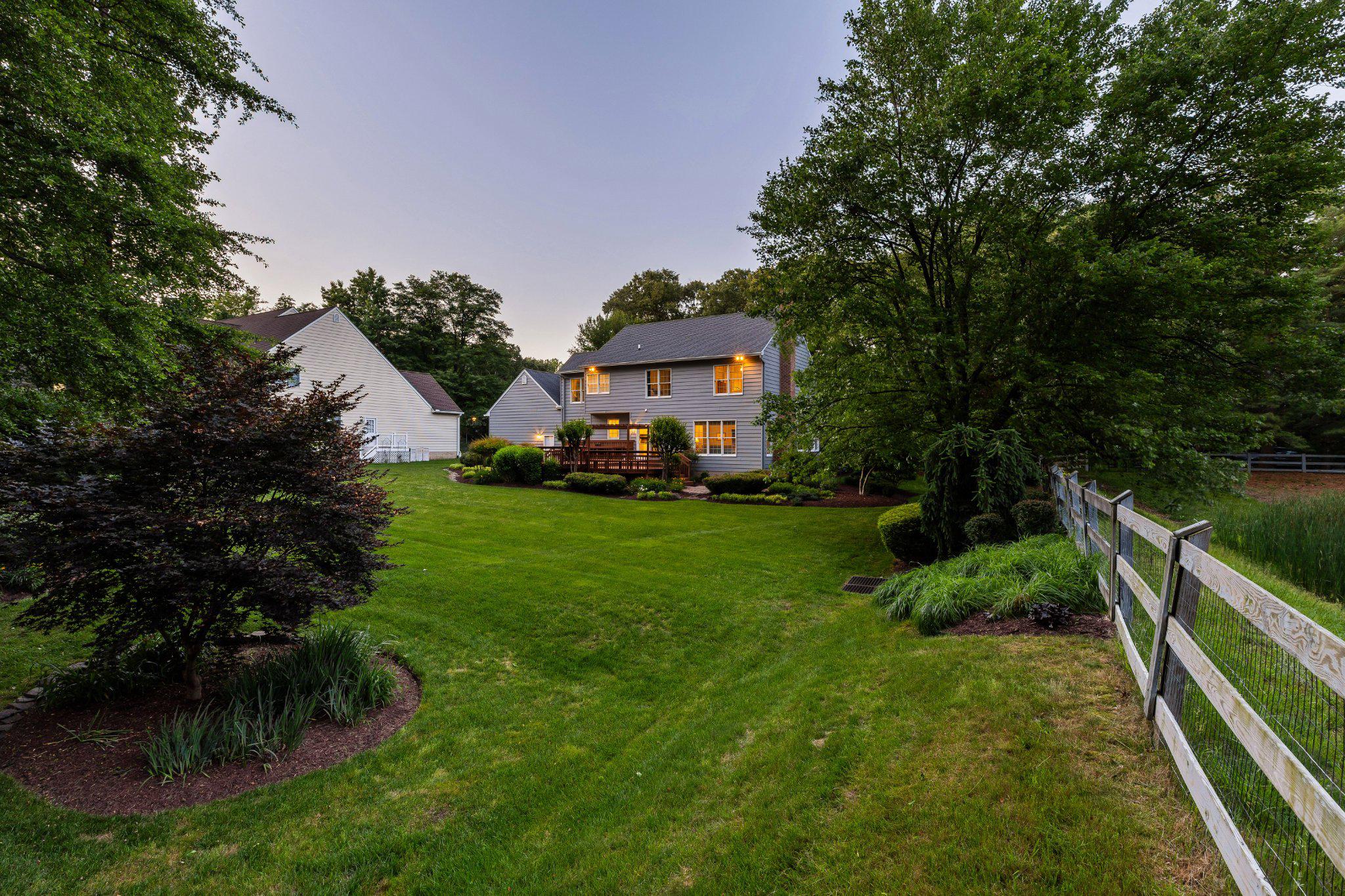 71 SIMMONS LANE