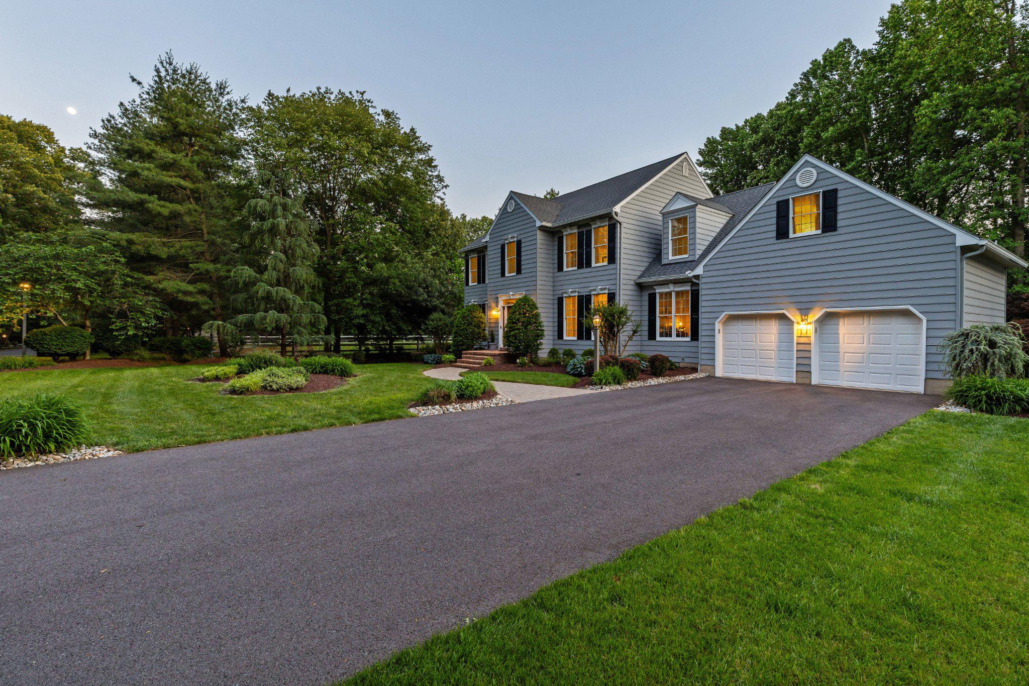 71 SIMMONS LANE
