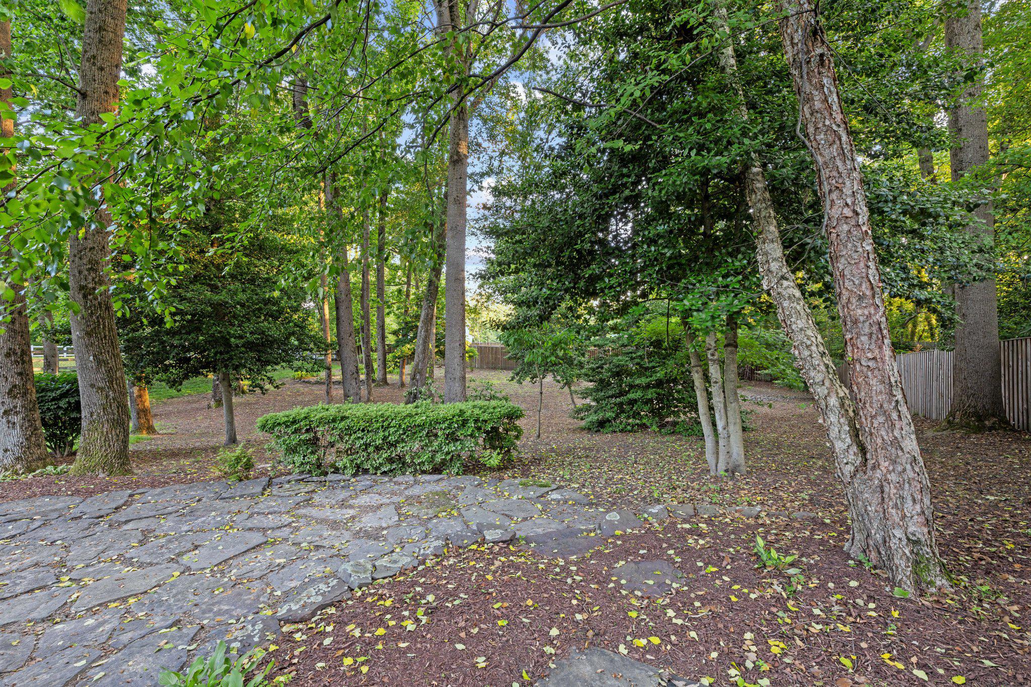 71 SIMMONS LANE