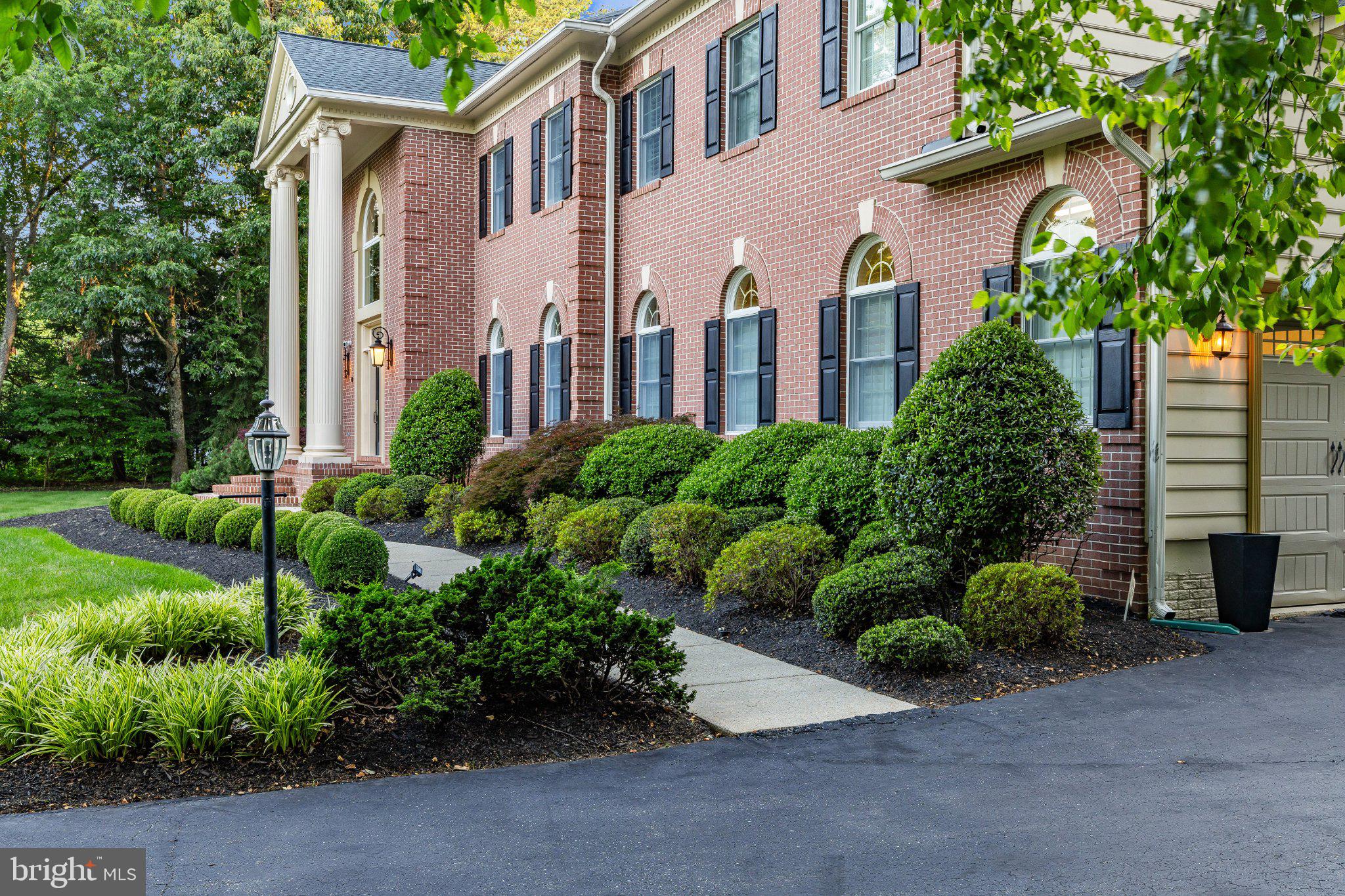 524 HARLEQUIN LANE