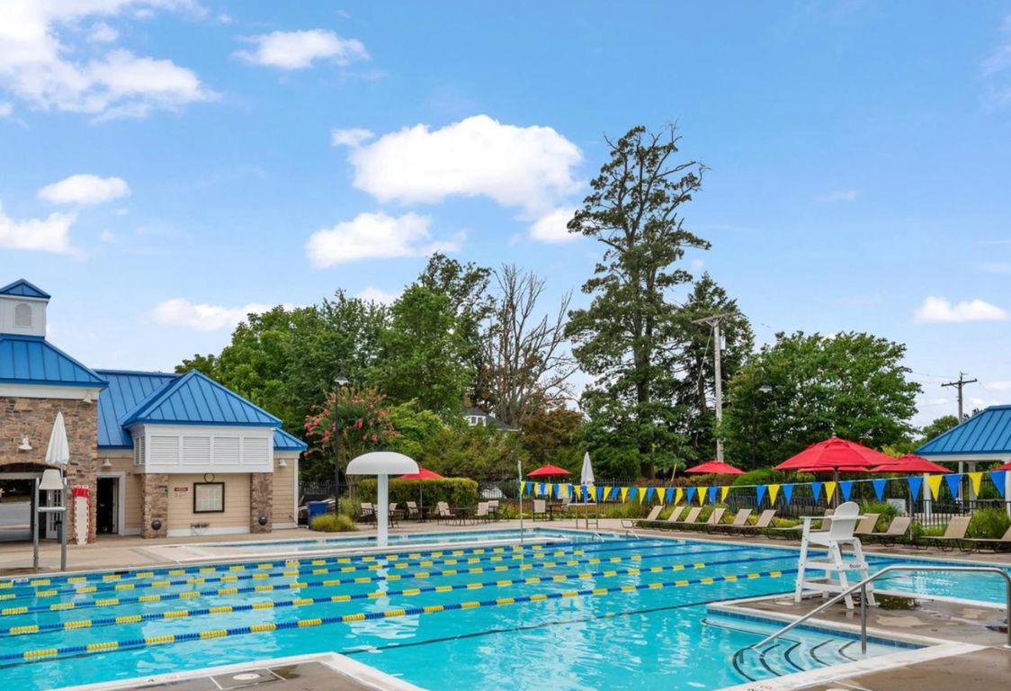 2668 MERLIN COURT