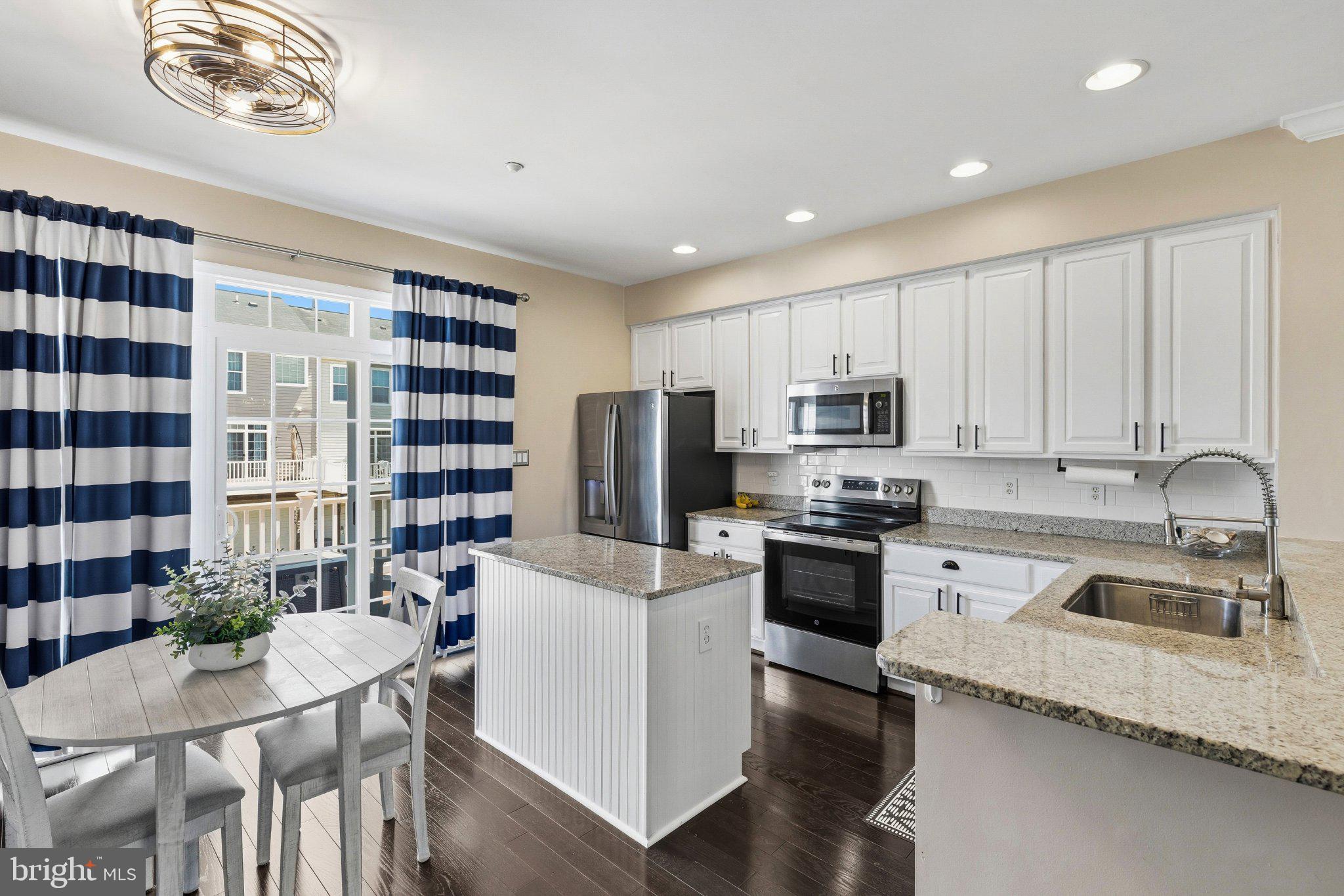 2668 MERLIN COURT