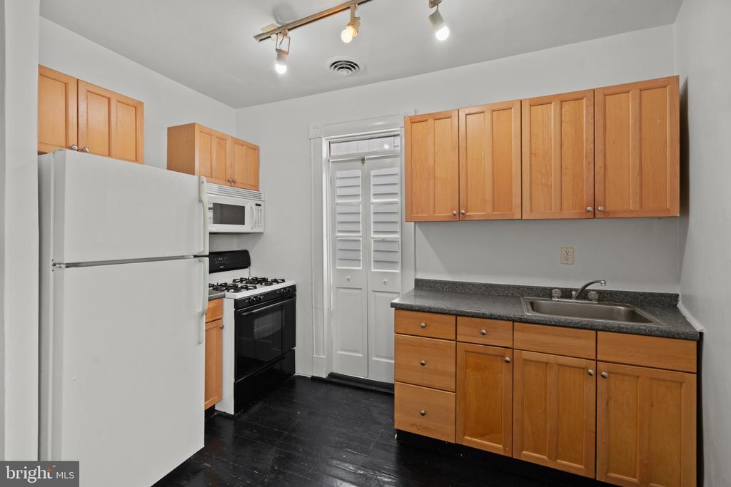 55 WEST STREET Unit: 3