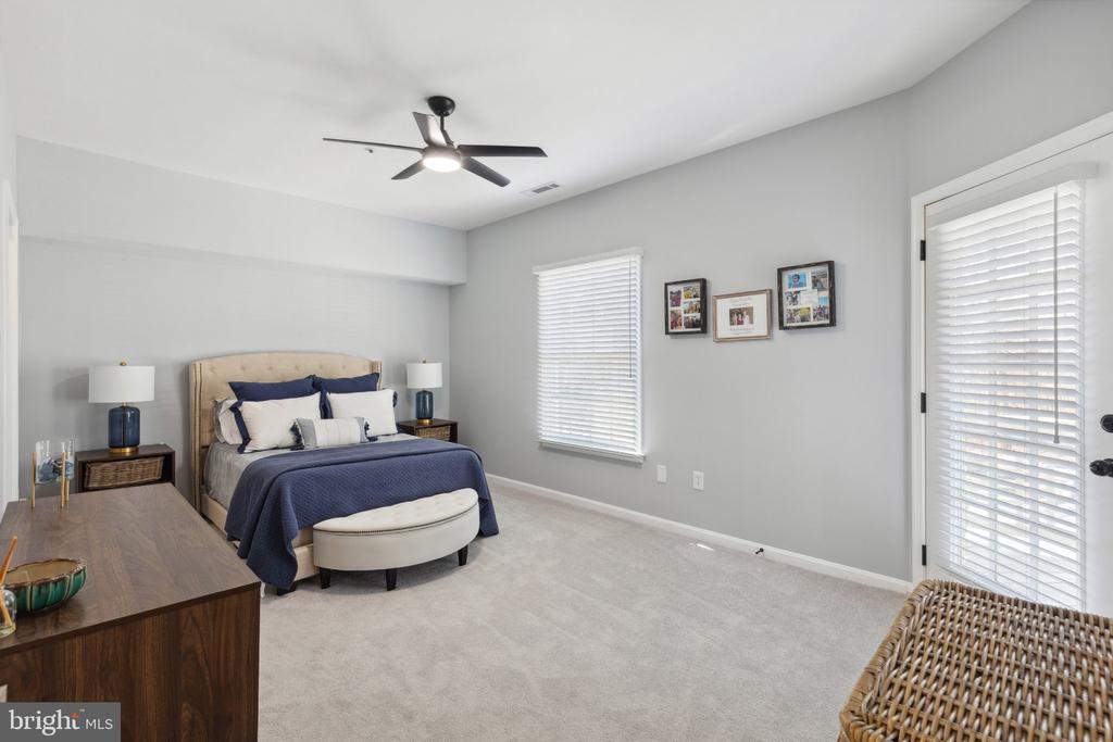 2711 SUMMERVIEW WAY Unit: 203