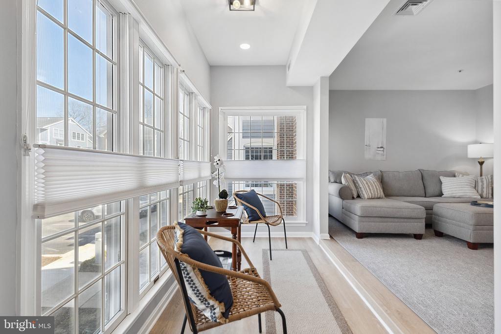 2711 SUMMERVIEW WAY Unit: 203