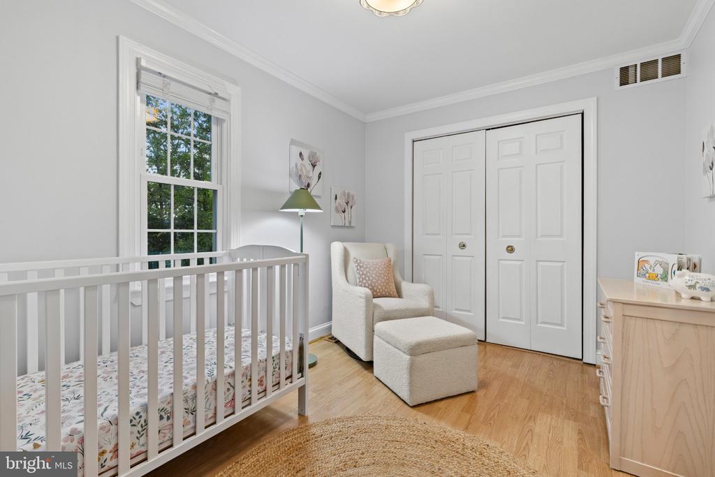 462 RETFORD DRIVE