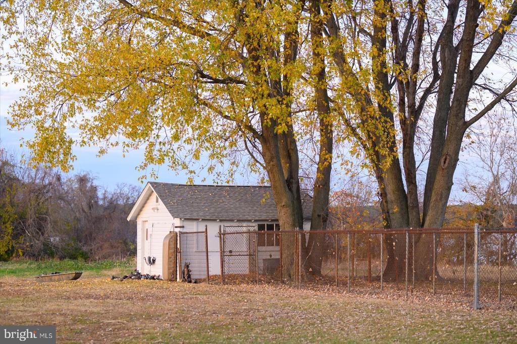 22076 Napley Green Rd