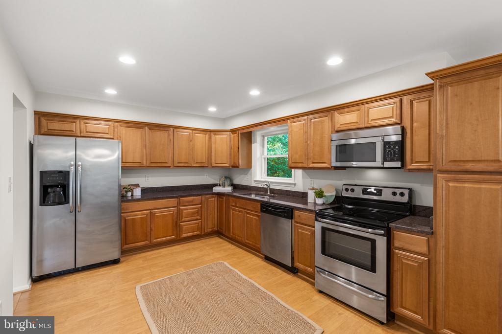 4215 OLNEY LAYTONSVILLE ROAD