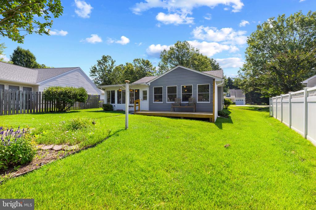 217 Olde Point Ln