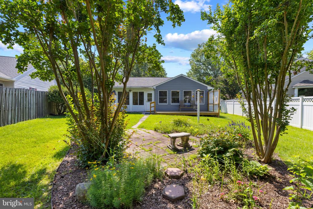 217 Olde Point Ln