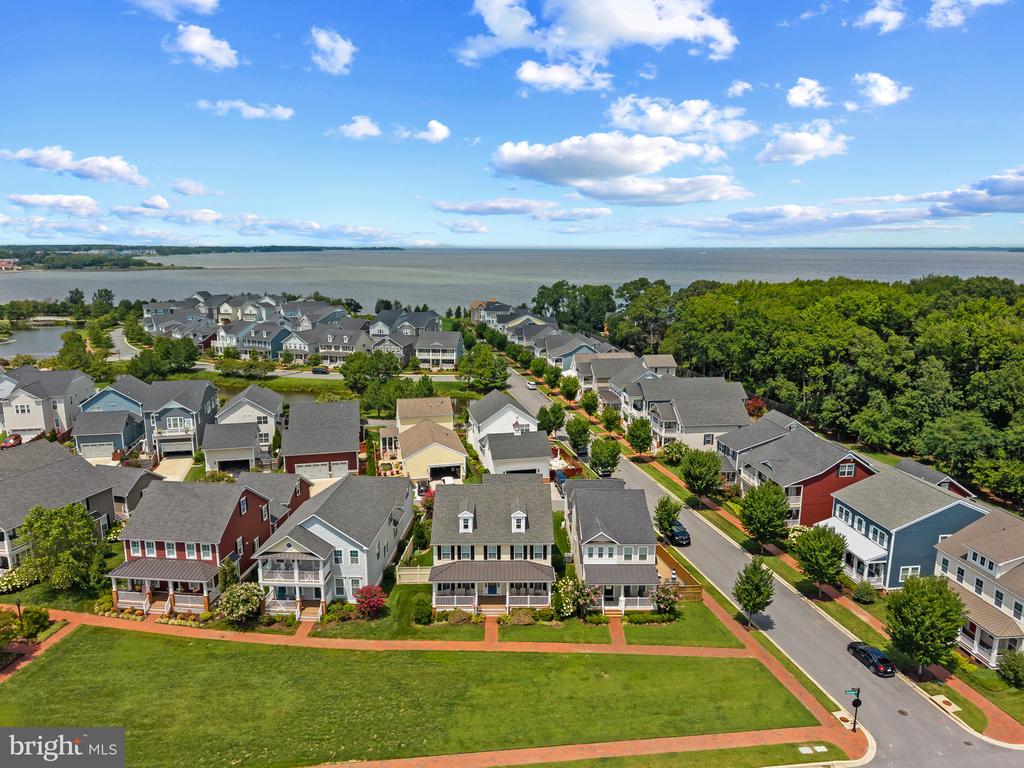 313 THOMAS WHITE BOULEVARD