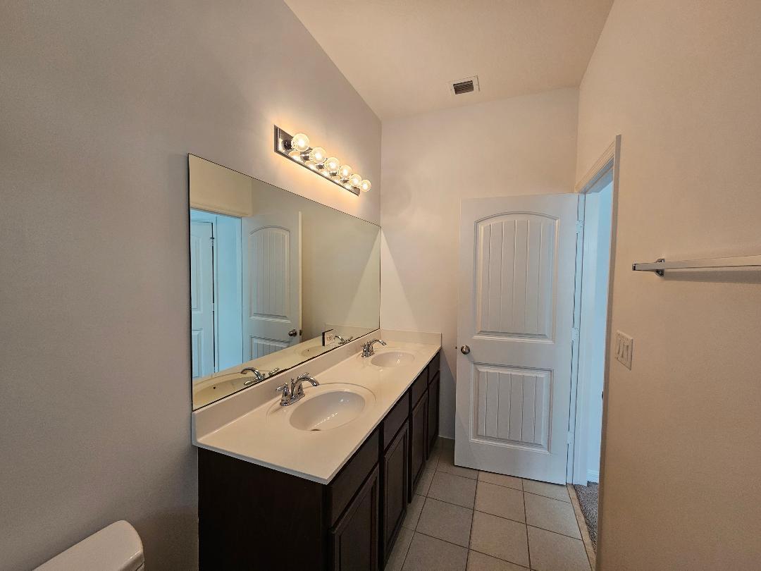 1088 NW 33rd Court