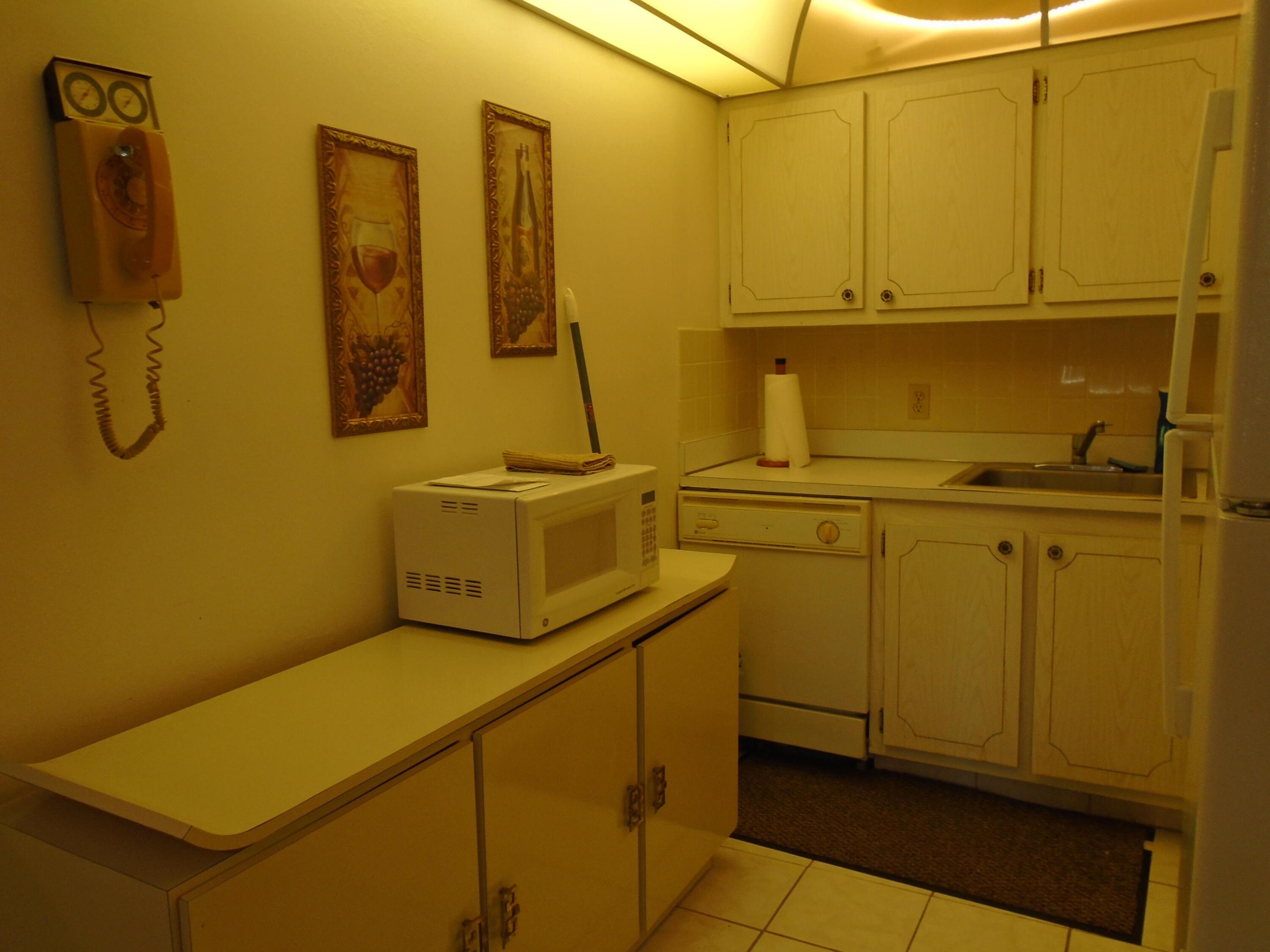 3500 Springdale Boulevard 304