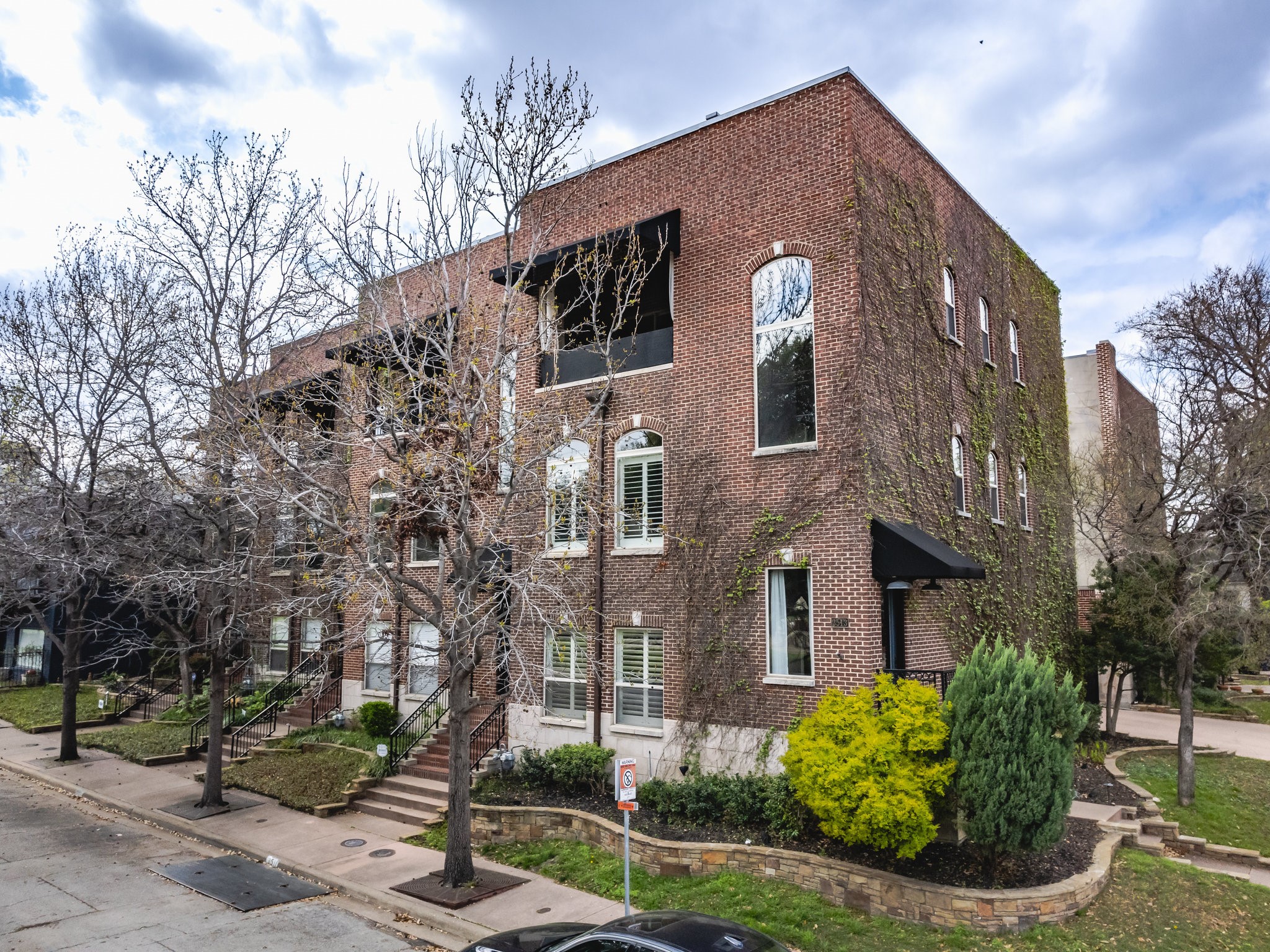 3513 Bryan Street