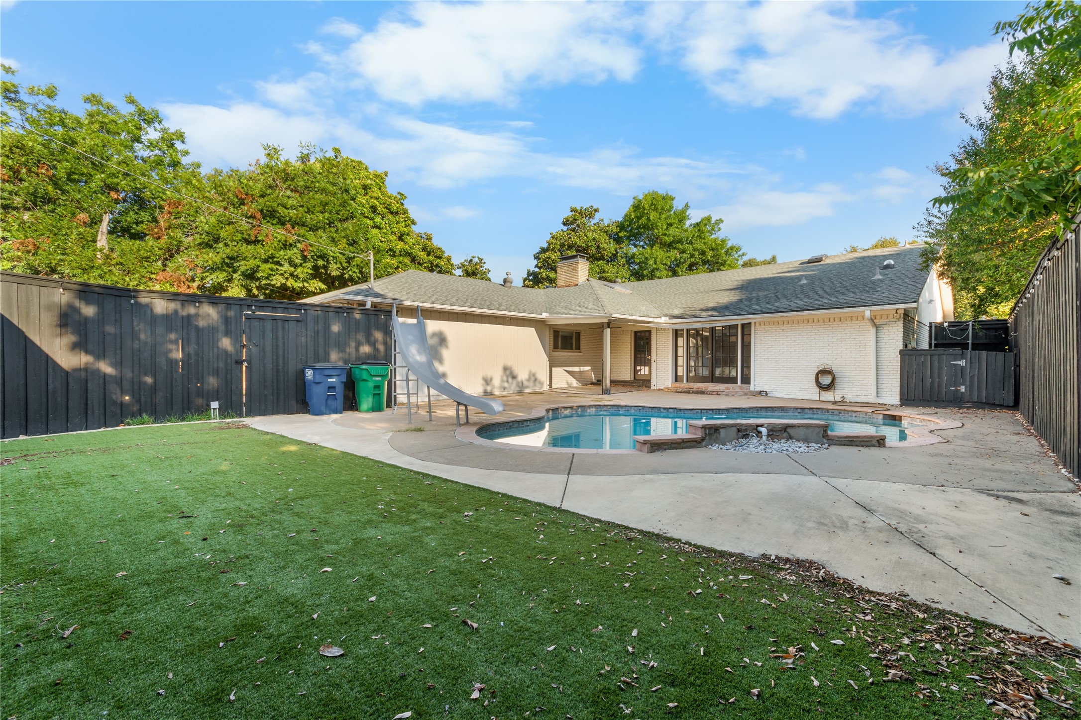 9412 Hunters Creek Drive
