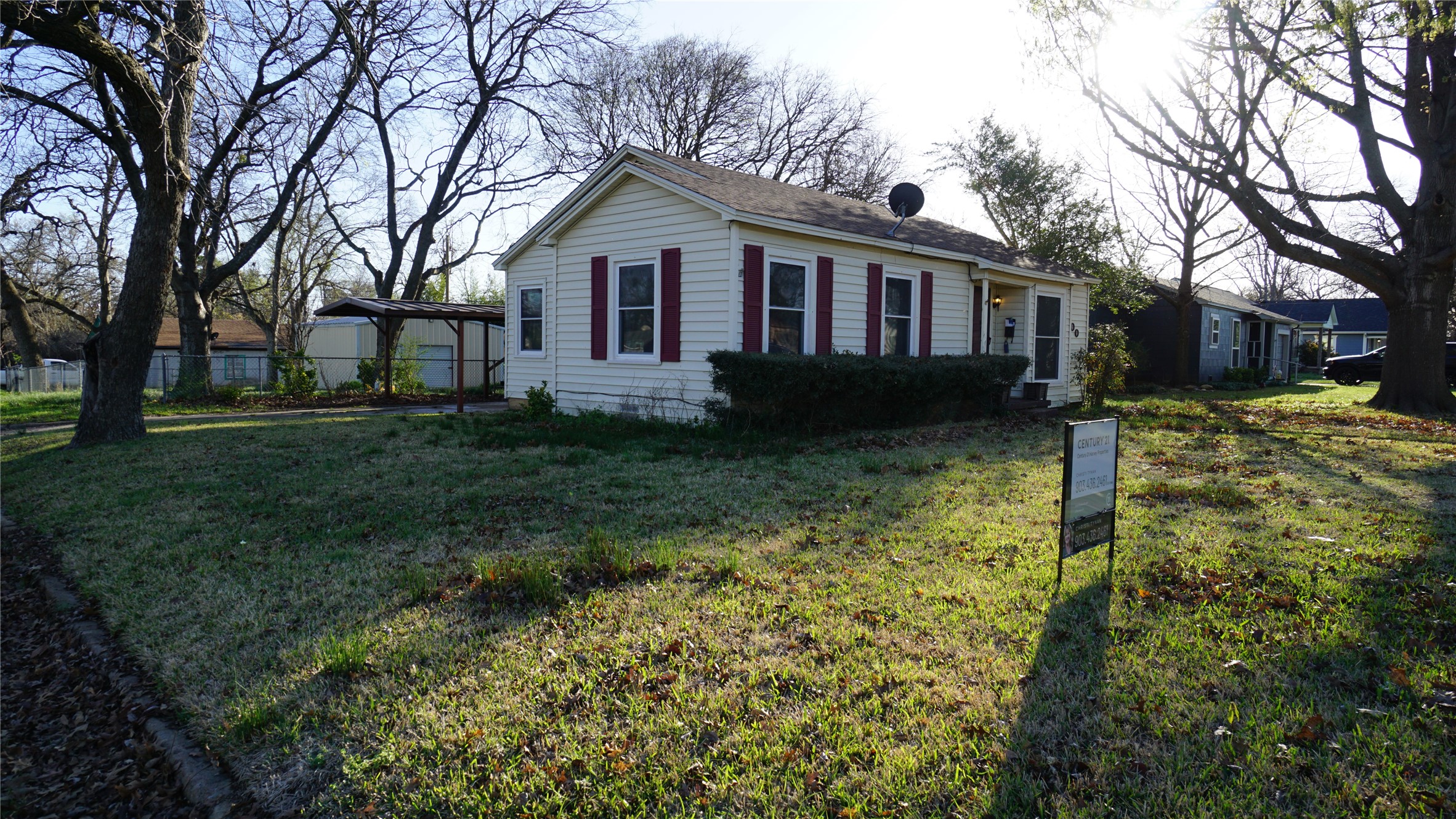 1300 W Day Street