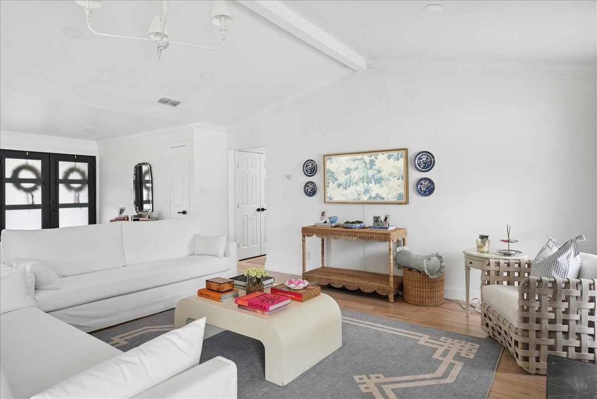 4263 Shady Bend Drive