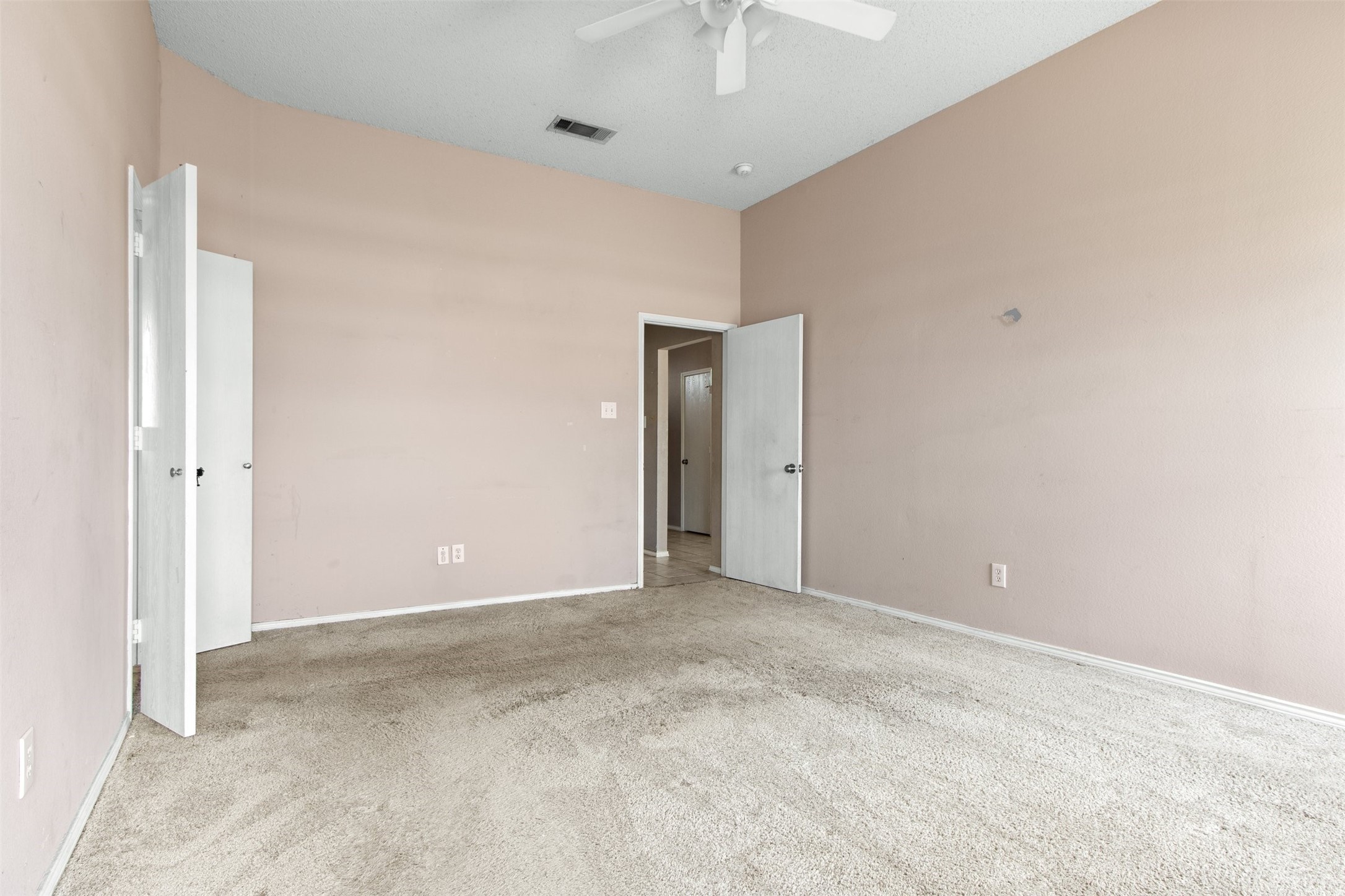 809 Elbe Drive