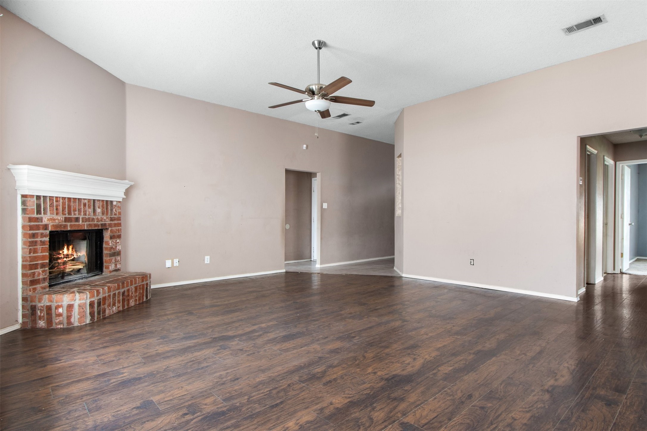 809 Elbe Drive
