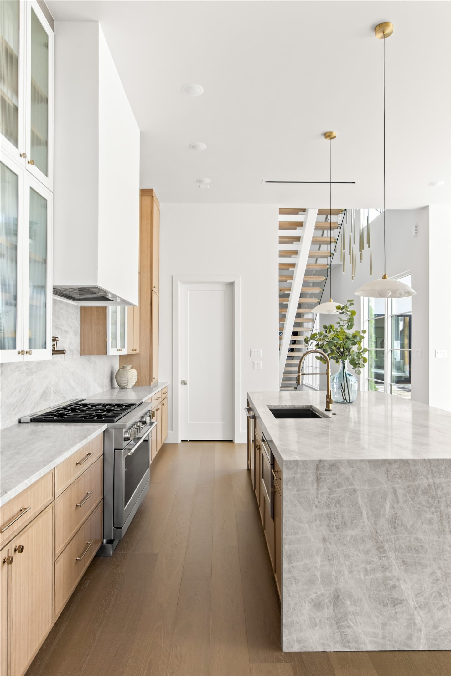 7330 Casa Loma Avenue