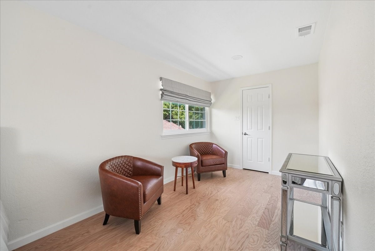 6035 Berry Trail Court