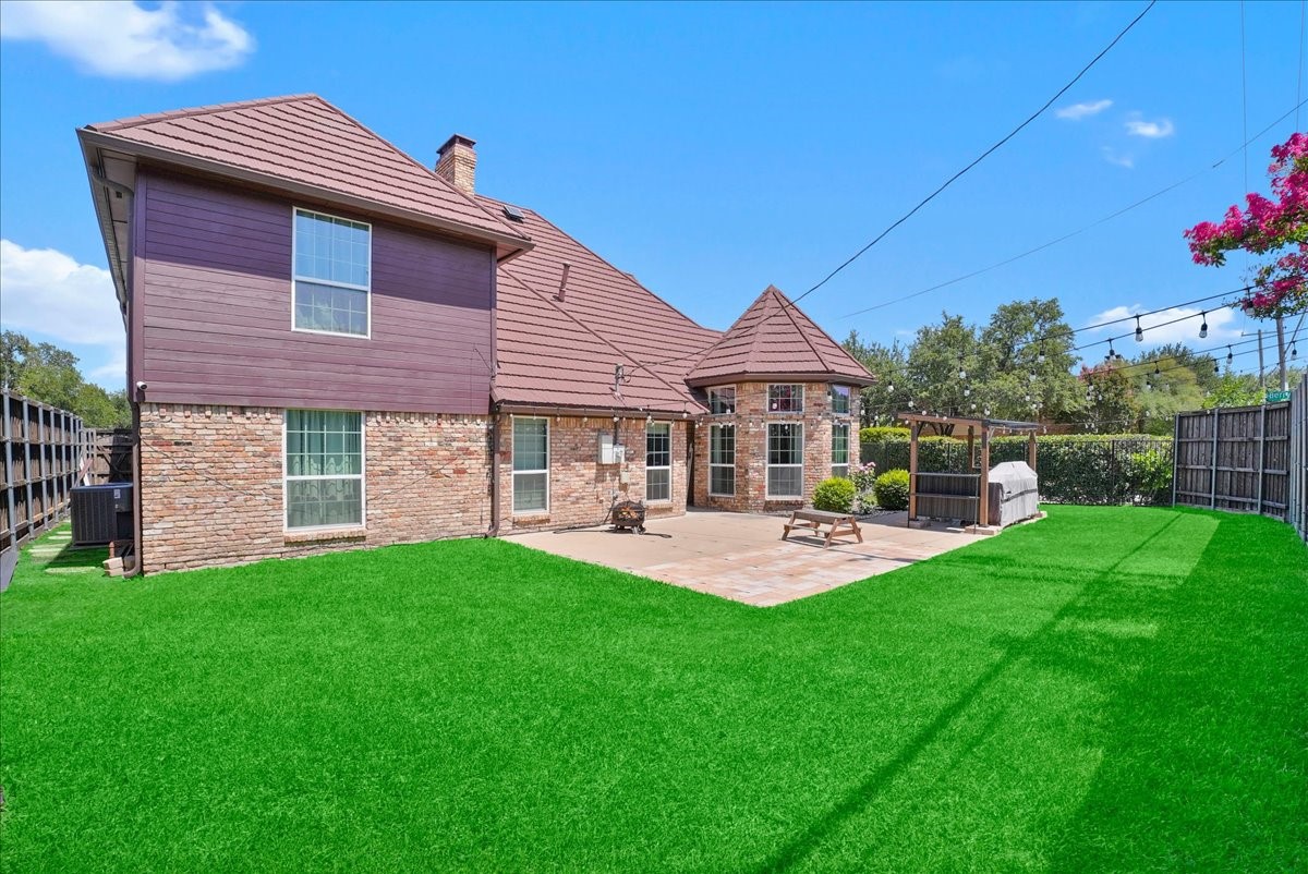 6035 Berry Trail Court
